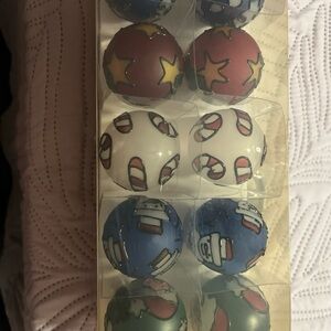 Vintage string lights. All work